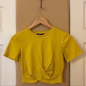 🔥Zara Trafaluc Yellow Twist-front Crop Top🔥